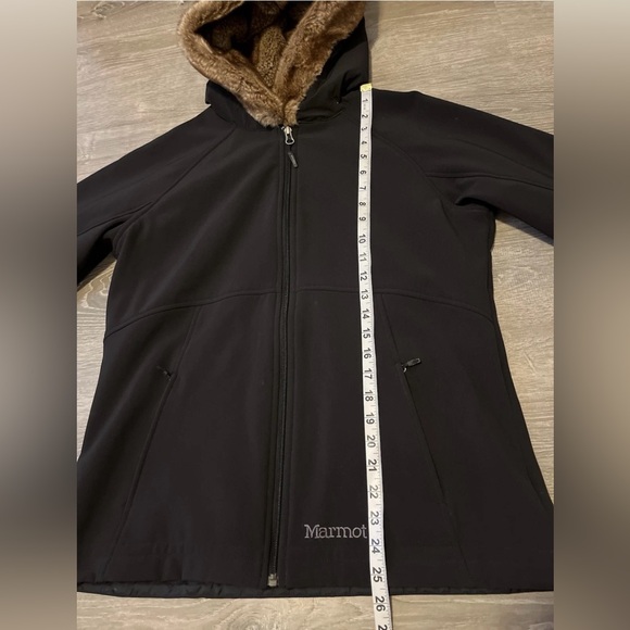 Marmot Black Ski Jacket with Tan Hood - Picture 3 of 8